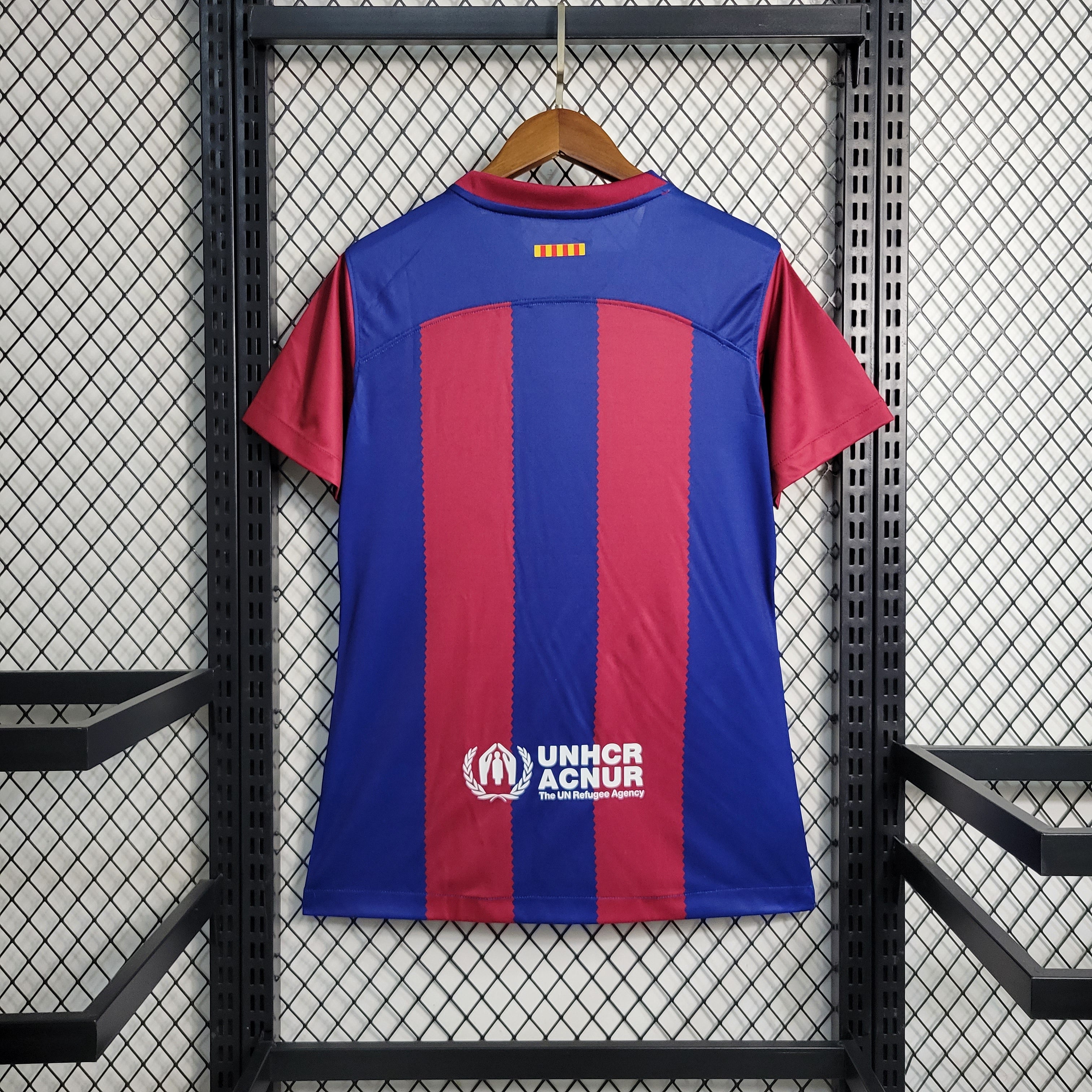 Camisa Barcelona Home 23/24 - Nike Feminina